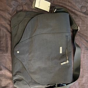 Baggallini crossbody bag
